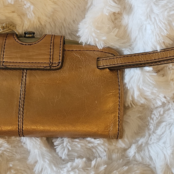 Hobo Gold Dust Leather Clutch - Picture 4 of 10